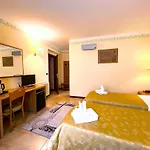 Hotel Susa 호텔 수사