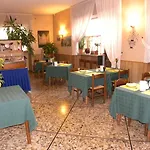 Hotel Susa 3*