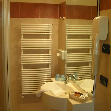 Отель Hotel Susa
