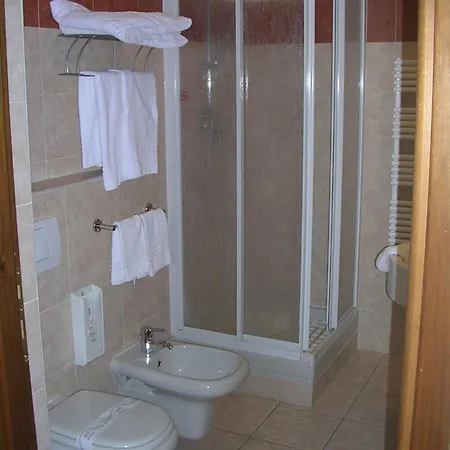 Hotel Susa Отель