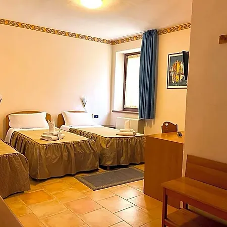 Hotel Susa 3*