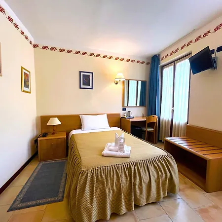 فندق Hotel Susa